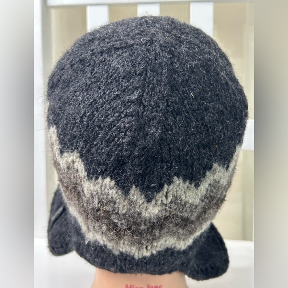 Everest Designs Fleece Lined Wool Hat Ear Flaps Women’s One Size - Picture 4 of 6